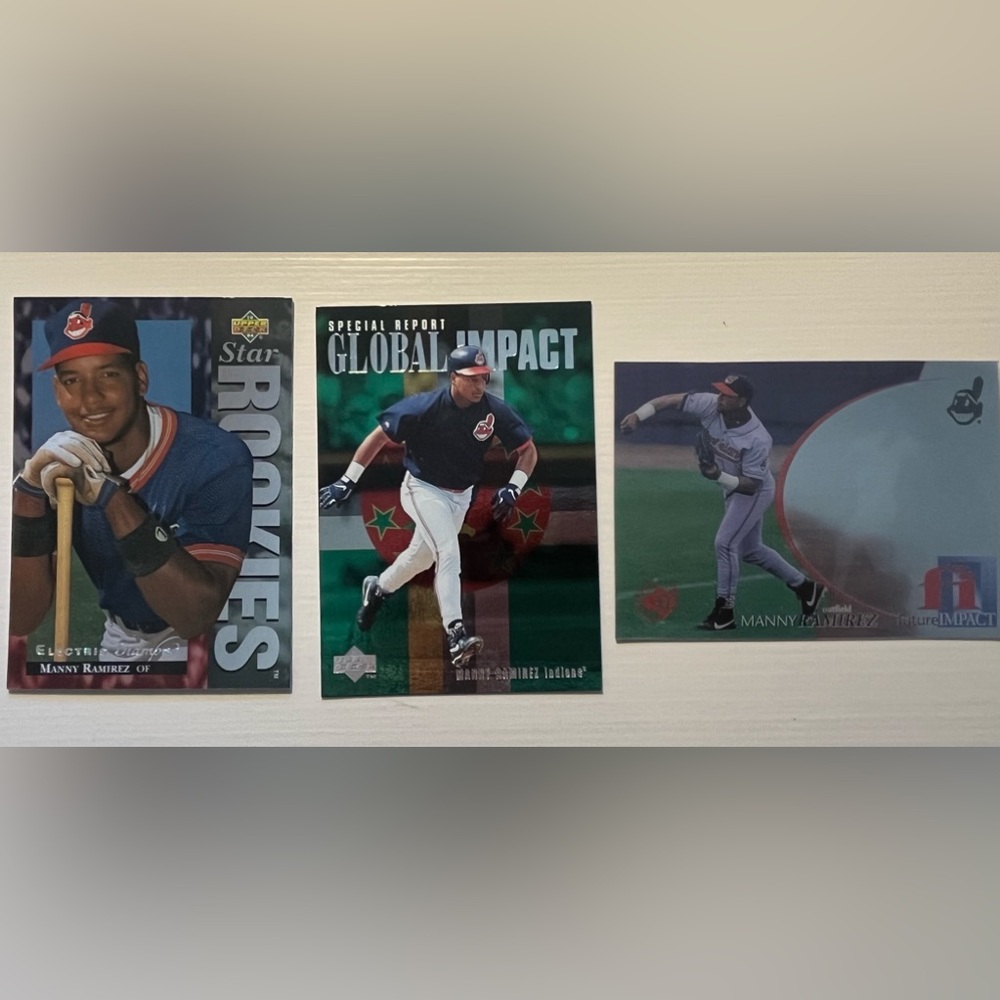 ⚾️🧢Lot of 3 - 1994, 1996, 1997 Upper Deck Manny Ramirez Baseball Cards
